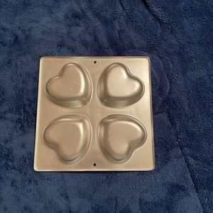 1994 Wilton Heart Baking Pan #2105-9429